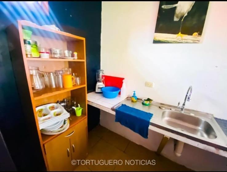 Casa Artavia Villa Тортугеро Екстериор снимка