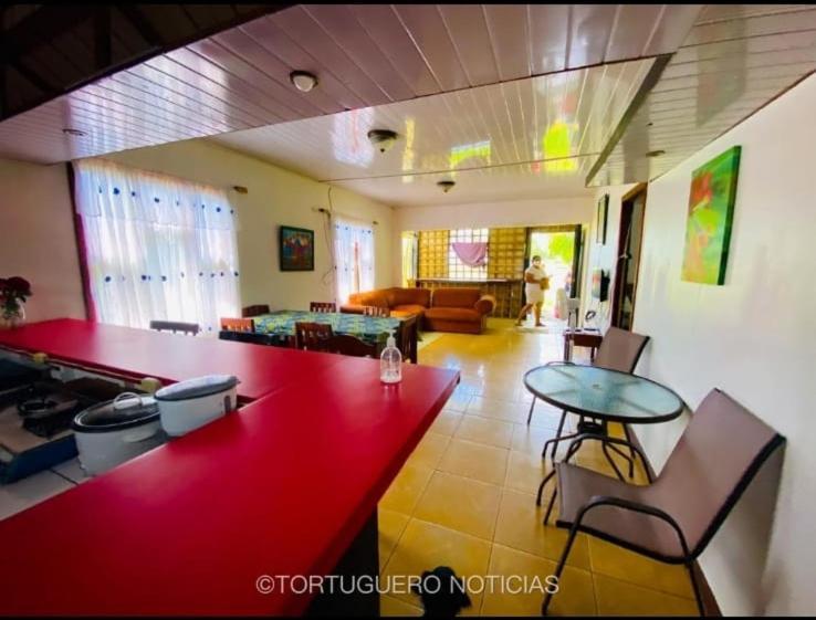 Casa Artavia Villa Тортугеро Стая снимка